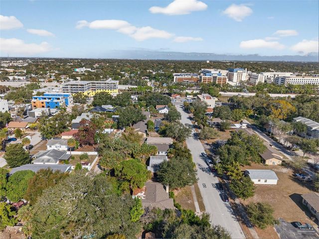 260 13TH STREET N, St Petersburg, FL 33705