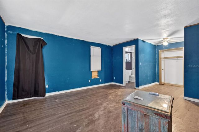 260 13TH STREET N, St Petersburg, FL 33705