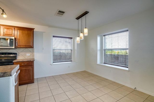 1206 Hensley DR, Leander, TX 78641