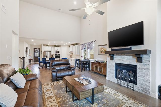 3740 Manchester, The Colony, TX 75056