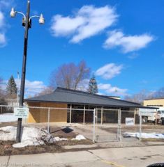 26346 W 7 Mile Road, Redford Charter Township, MI 48240