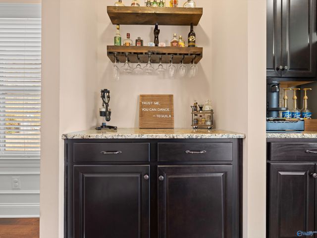 131 Rainwood Drive SW, Huntsville, AL 35824