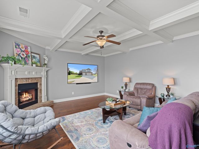 131 Rainwood Drive SW, Huntsville, AL 35824