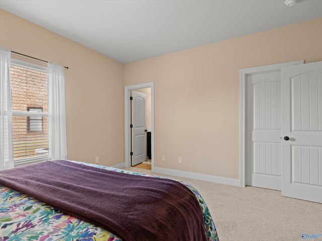 131 Rainwood Drive SW, Huntsville, AL 35824