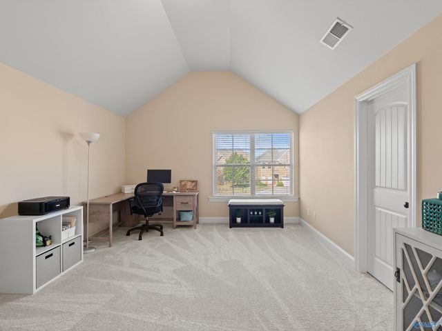 131 Rainwood Drive SW, Huntsville, AL 35824