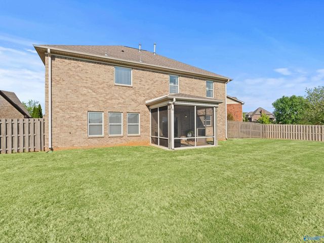 131 Rainwood Drive SW, Huntsville, AL 35824