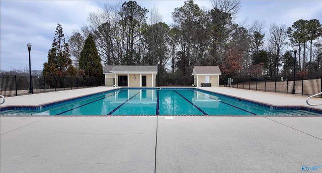 131 Rainwood Drive SW, Huntsville, AL 35824