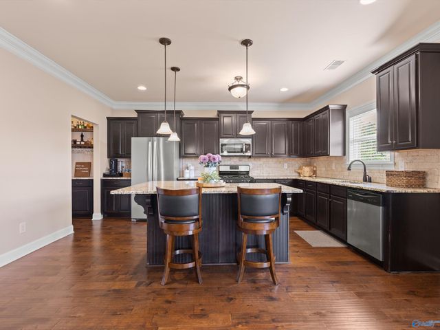 131 Rainwood Drive SW, Huntsville, AL 35824