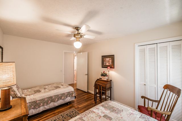 204 Bryan House Dr, Goodlettsville, TN 37072