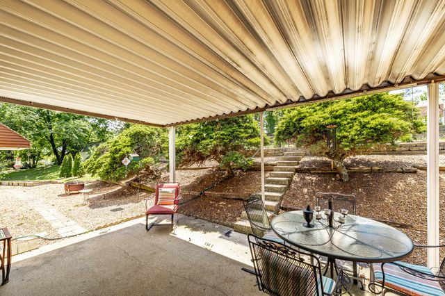 204 Bryan House Dr, Goodlettsville, TN 37072