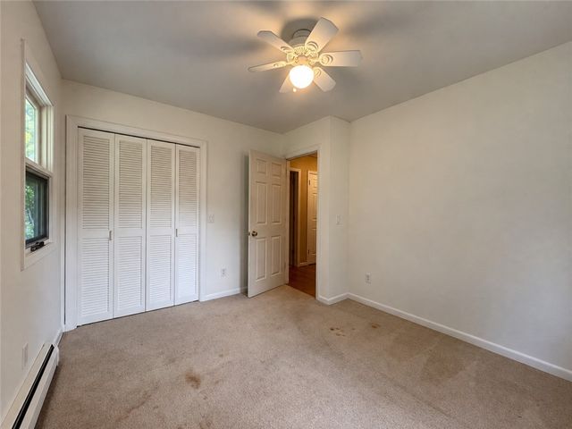 29 Rollingwood Dr, Perinton, NY 14534