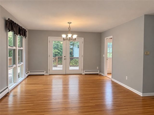 29 Rollingwood Dr, Perinton, NY 14534