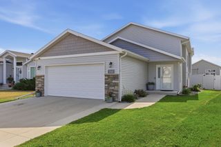 6074 59th Street S, Fargo, ND 58104