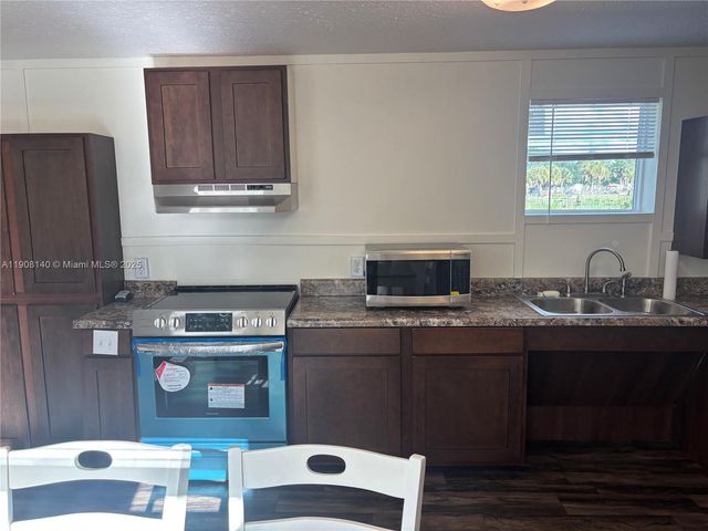 430 S ROMERO ST, Clewiston, FL 33440