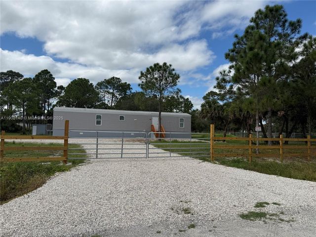 430 S ROMERO ST, Clewiston, FL 33440