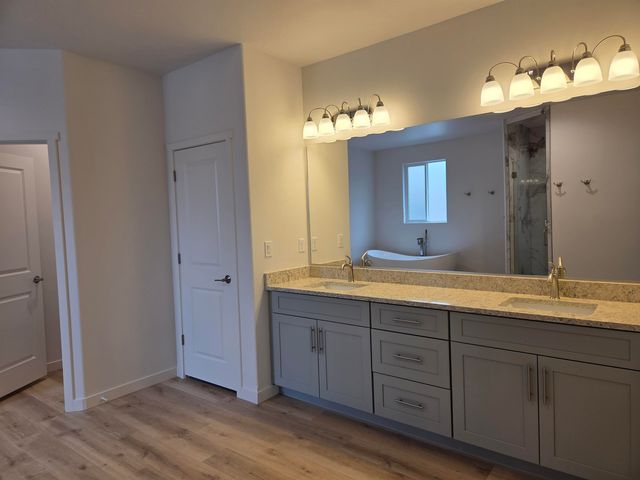 12704 E Desmet Ave, Spokane Valley, WA 99216