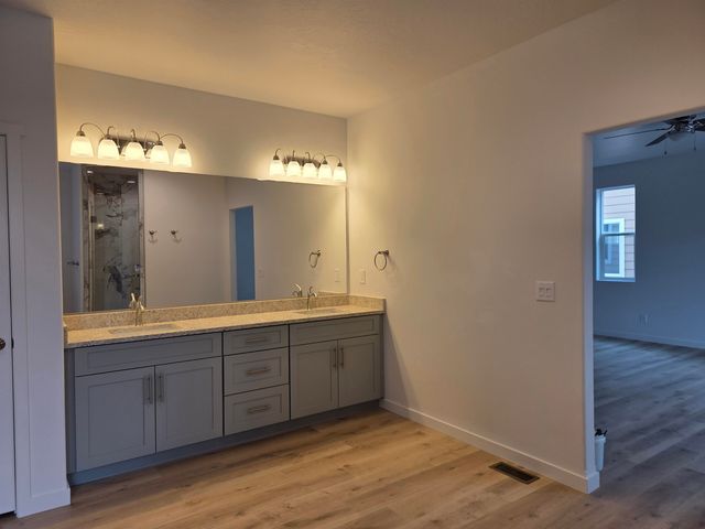 12704 E Desmet Ave, Spokane Valley, WA 99216