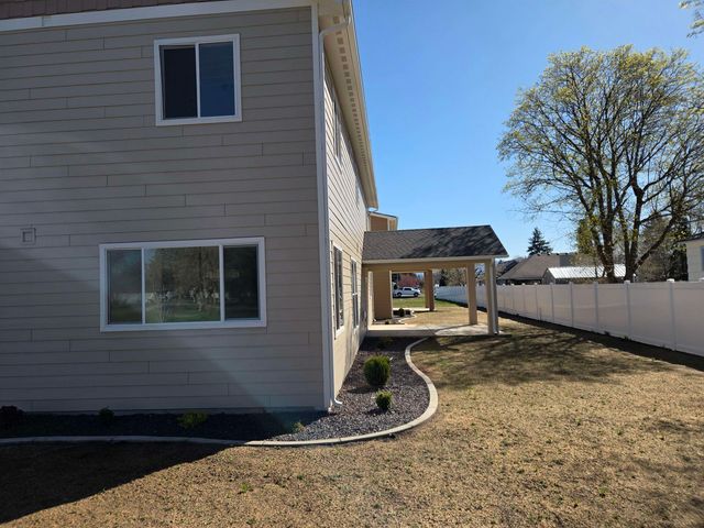 12704 E Desmet Ave, Spokane Valley, WA 99216