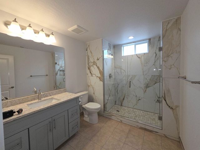 12704 E Desmet Ave, Spokane Valley, WA 99216