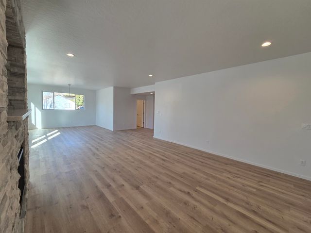 12704 E Desmet Ave, Spokane Valley, WA 99216