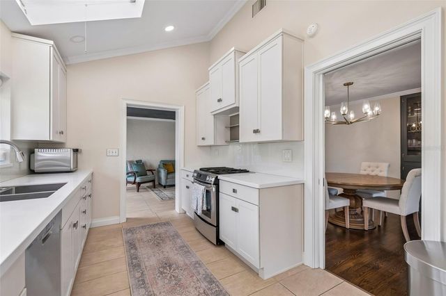 301 26TH STREET W, Bradenton, FL 34205