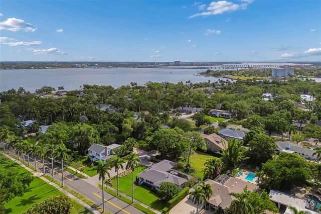301 26TH STREET W, Bradenton, FL 34205
