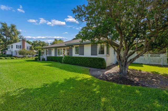 301 26TH STREET W, Bradenton, FL 34205