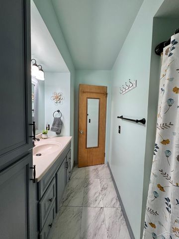 2581 Valley Drive, Saginaw Twp, MI 48603