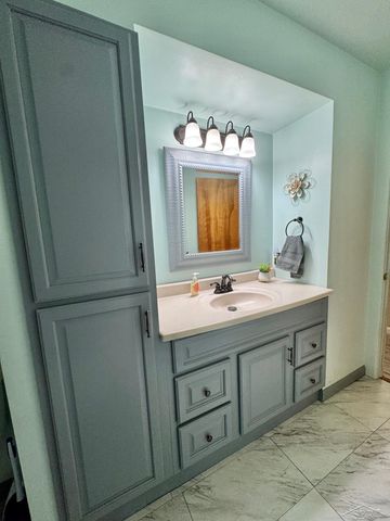 2581 Valley Drive, Saginaw Twp, MI 48603