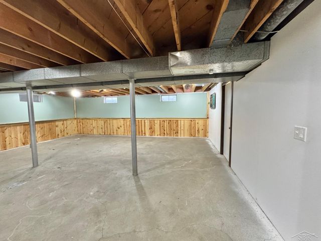 2581 Valley Drive, Saginaw Twp, MI 48603