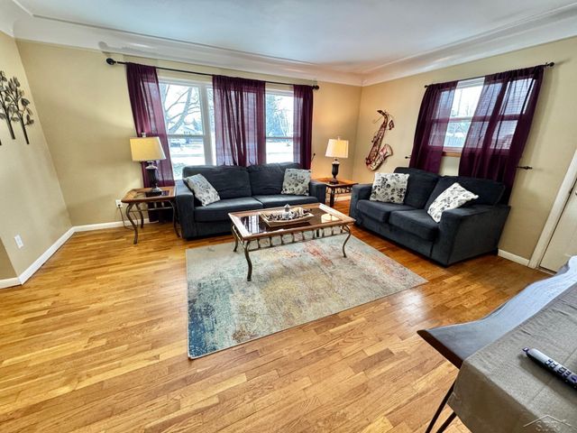 2581 Valley Drive, Saginaw Twp, MI 48603