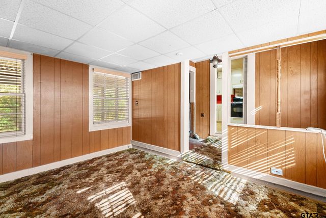 3819 Old Chandler, Tyler, TX 75702