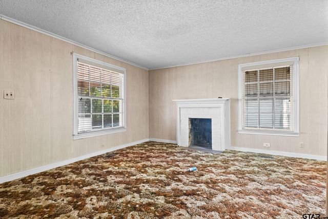 3819 Old Chandler, Tyler, TX 75702