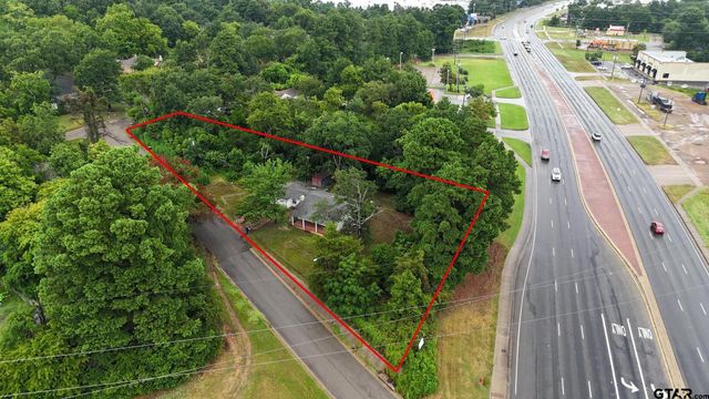 3819 Old Chandler, Tyler, TX 75702