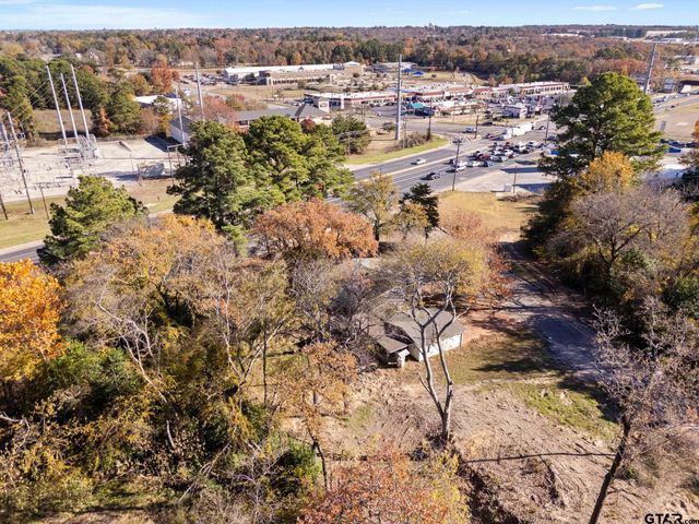3819 Old Chandler, Tyler, TX 75702