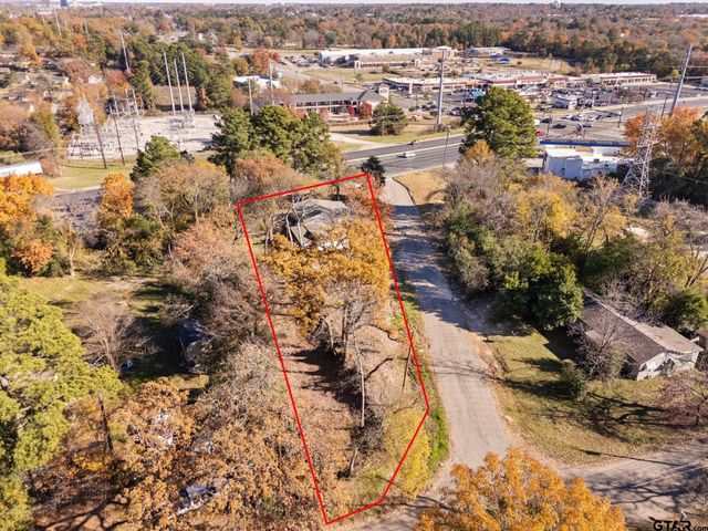 3819 Old Chandler, Tyler, TX 75702