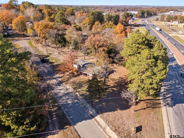 3819 Old Chandler, Tyler, TX 75702