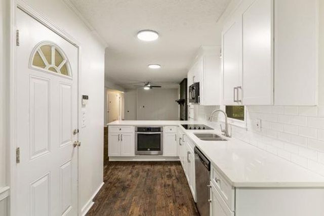 1019 Crestwood Lane, Stone Mountain, GA 30087