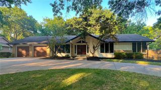 10229 Hemlock Drive, Overland Park, KS 66212