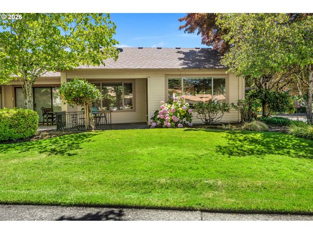 15955 Sw GREENS Way, Portland, OR 97224