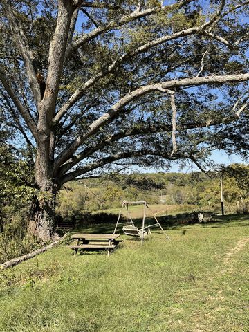 3318 Burr Rd, Springfield, TN 37172