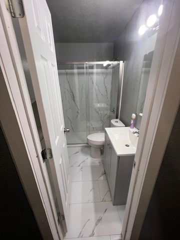 205 NE 22nd Street, Grand Prairie, TX 75050