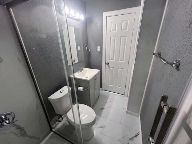 205 NE 22nd Street, Grand Prairie, TX 75050