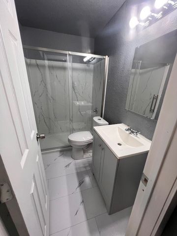 205 NE 22nd Street, Grand Prairie, TX 75050