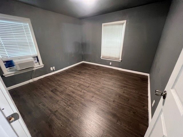 205 NE 22nd Street, Grand Prairie, TX 75050