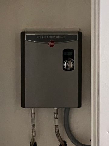 205 NE 22nd Street, Grand Prairie, TX 75050