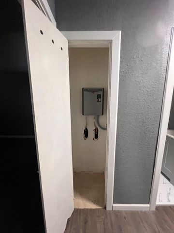 205 NE 22nd Street, Grand Prairie, TX 75050