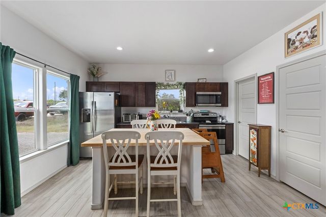 585 Cimarron, Spring Branch, TX 78070