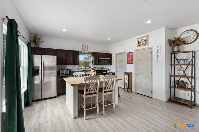 585 Cimarron, Spring Branch, TX 78070