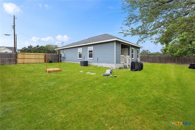 585 Cimarron, Spring Branch, TX 78070